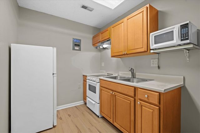 2017 Crystal Bay Court, Seneca, SC 29672