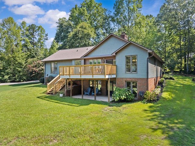 2017 Crystal Bay Court, Seneca, SC 29672