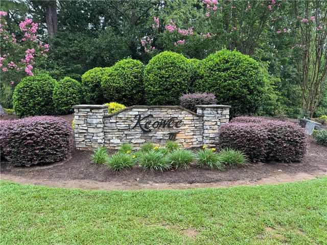 2017 Crystal Bay Court, Seneca, SC 29672