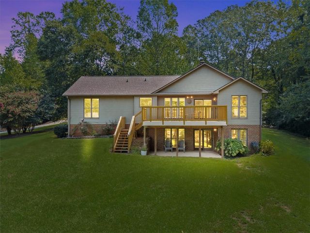 2017 Crystal Bay Court, Seneca, SC 29672