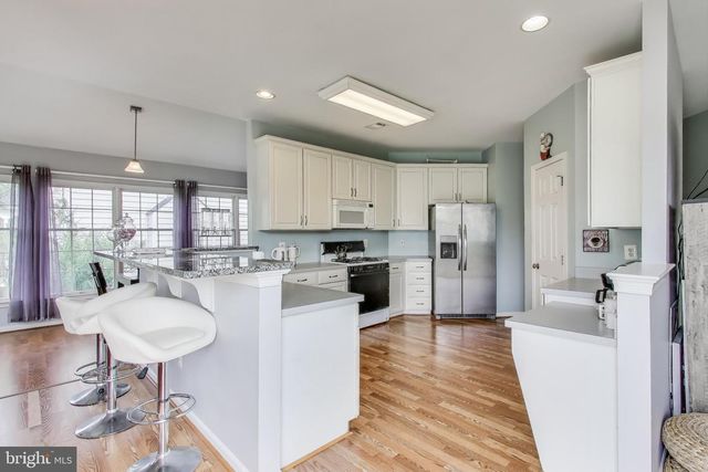 42647 HARRIS ST, Chantilly, VA 20152