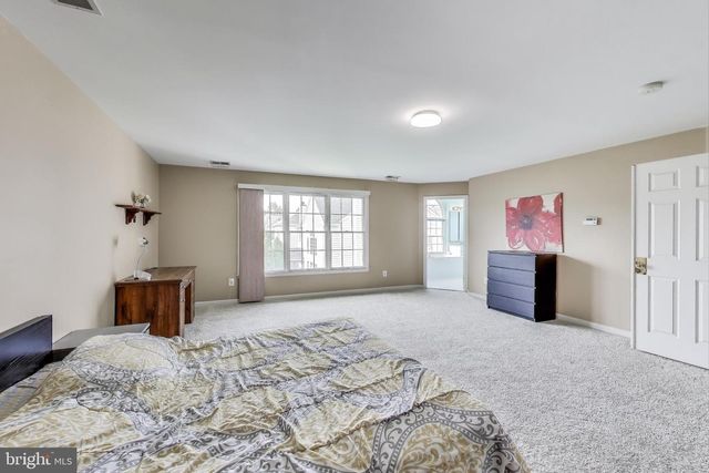 42647 HARRIS ST, Chantilly, VA 20152