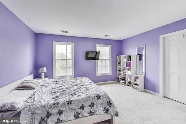 42647 HARRIS ST, Chantilly, VA 20152
