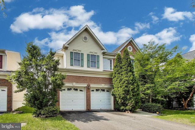 42647 HARRIS ST, Chantilly, VA 20152