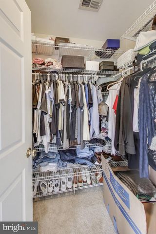 42647 HARRIS ST, Chantilly, VA 20152