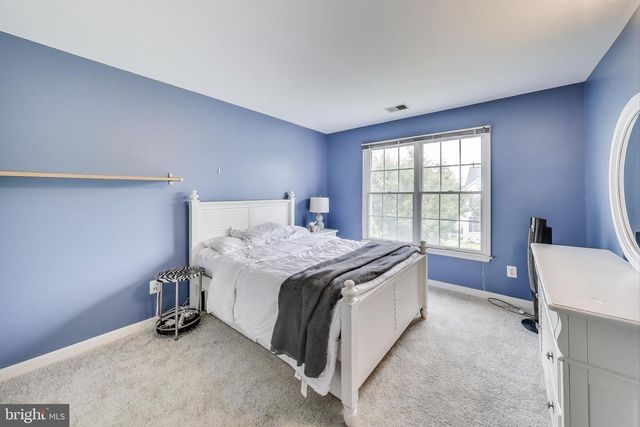 42647 HARRIS ST, Chantilly, VA 20152