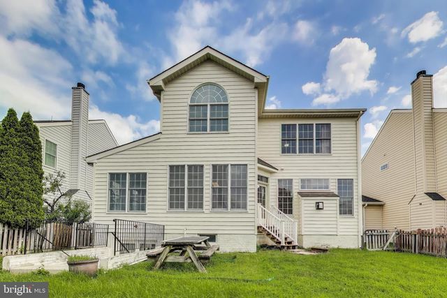 42647 HARRIS ST, Chantilly, VA 20152