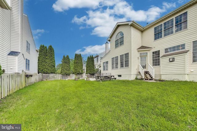 42647 HARRIS ST, Chantilly, VA 20152