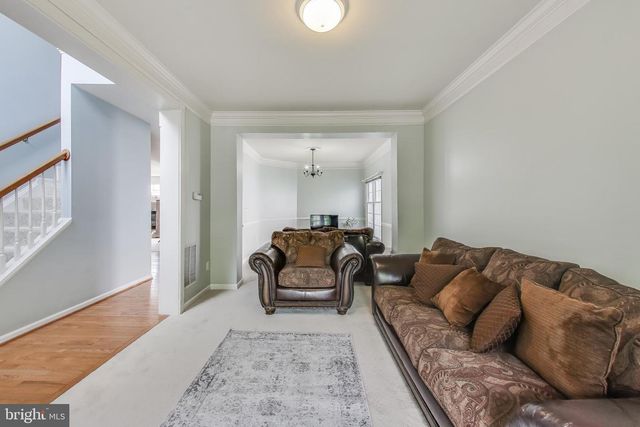 42647 HARRIS ST, Chantilly, VA 20152