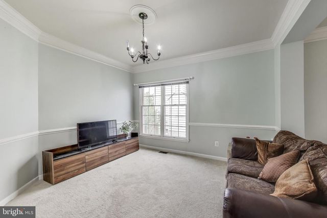 42647 HARRIS ST, Chantilly, VA 20152