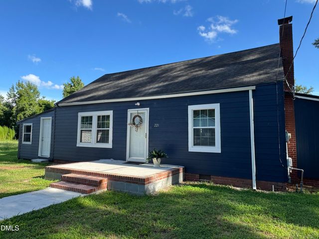 221 Adamsville Court, Rocky Mount, NC 27803