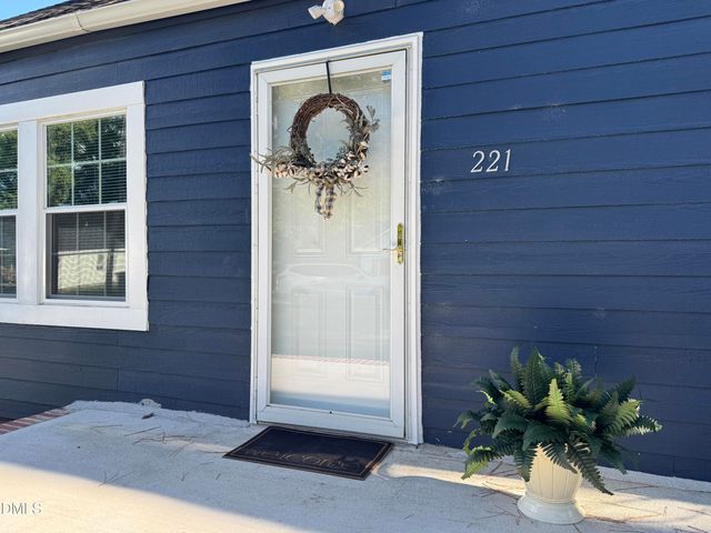 221 Adamsville Court, Rocky Mount, NC 27803