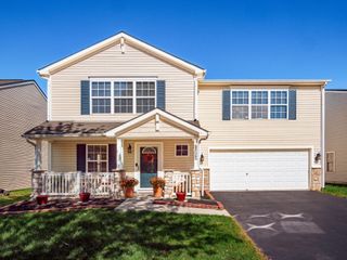 8140 Royal Elm Drive, Blacklick, OH 43004