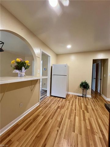 8 Sheralyn PL, Hampton, VA 23666