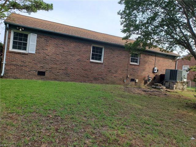 8 Sheralyn PL, Hampton, VA 23666