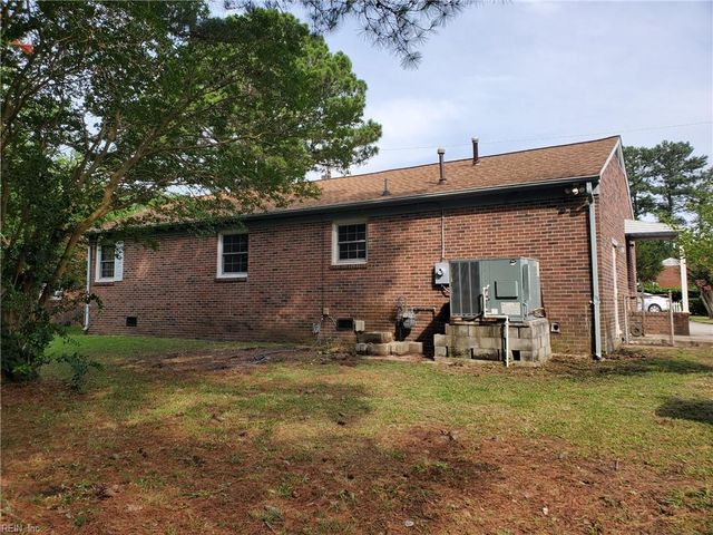8 Sheralyn PL, Hampton, VA 23666