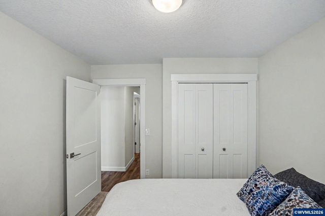 5743 Flairstone Dr SE, Salem, OR 97306