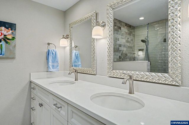 5743 Flairstone Dr SE, Salem, OR 97306