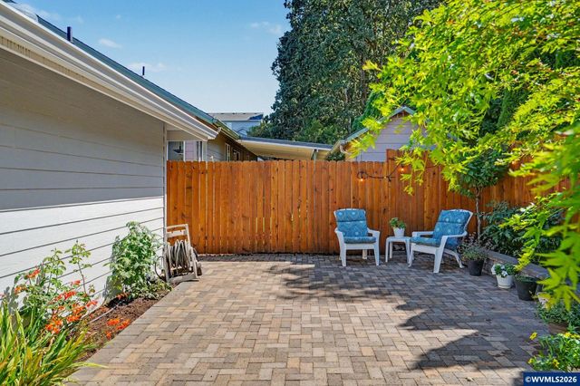 5743 Flairstone Dr SE, Salem, OR 97306