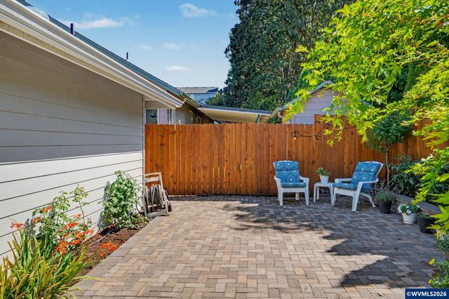 5743 Flairstone Dr SE, Salem, OR 97306