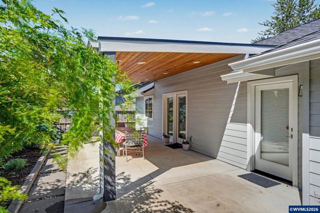 5743 Flairstone Dr SE, Salem, OR 97306