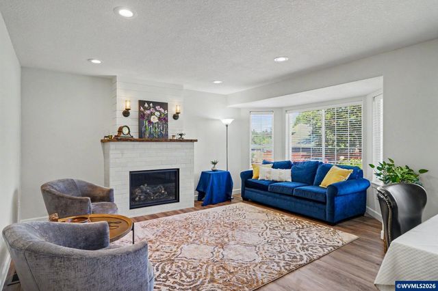 5743 Flairstone Dr SE, Salem, OR 97306