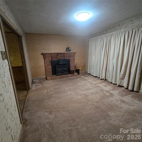 2734 Orchard Street, Newton, NC 28658
