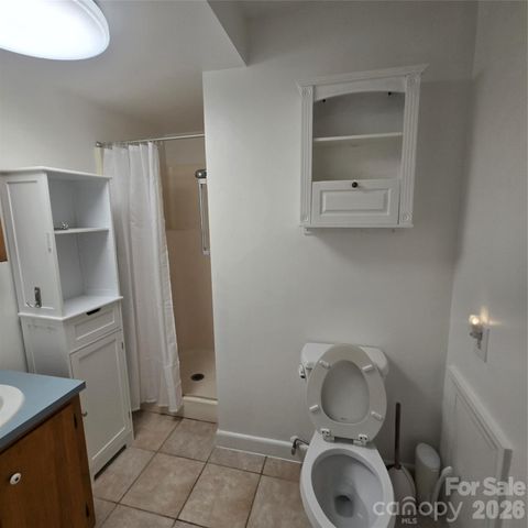 2734 Orchard Street, Newton, NC 28658