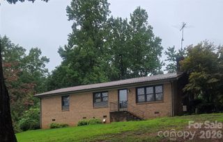 2734 Orchard Street, Newton, NC 28658