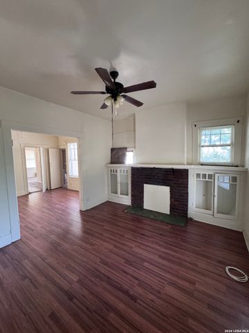 216 Avondale Ave, San Antonio, TX 78223