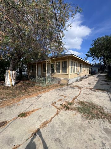 216 Avondale Ave, San Antonio, TX 78223
