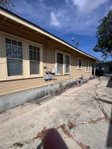 216 Avondale Ave, San Antonio, TX 78223