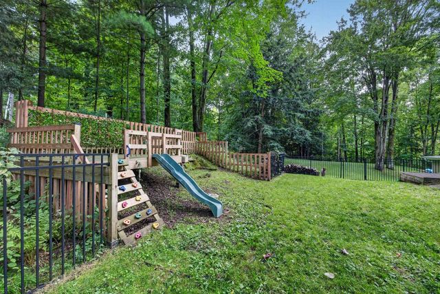 706 MELANIE LANE, Oneida, WI 54155
