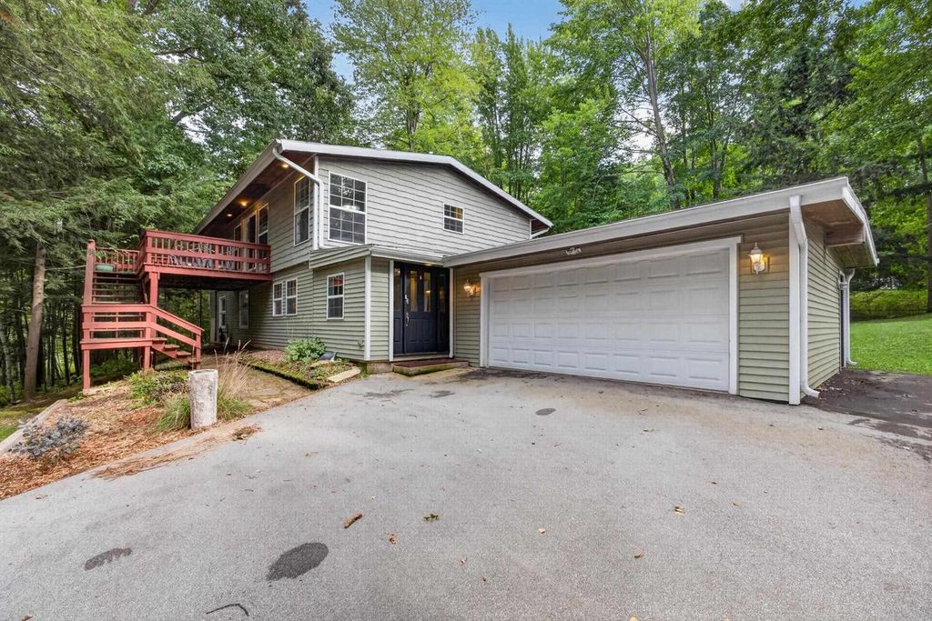 706 MELANIE LANE, Oneida, WI 54155