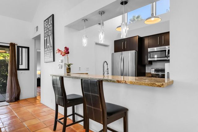 21 Ensenada Lane, Palm Desert, CA 92260