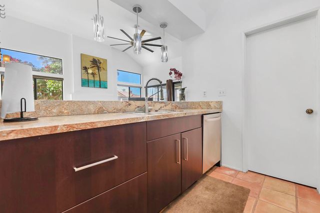 21 Ensenada Lane, Palm Desert, CA 92260