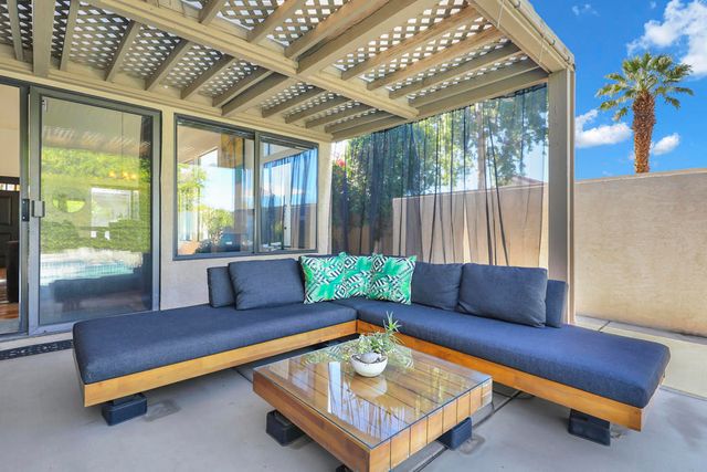 21 Ensenada Lane, Palm Desert, CA 92260