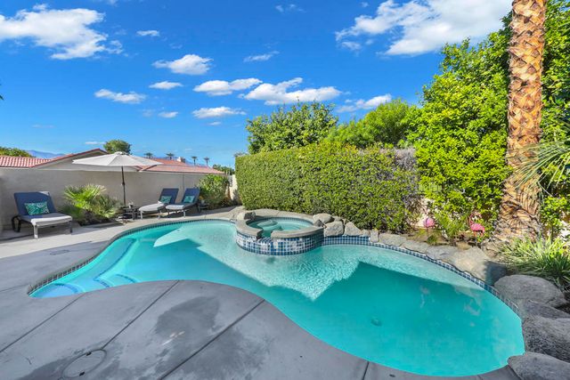 21 Ensenada Lane, Palm Desert, CA 92260