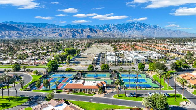 21 Ensenada Lane, Palm Desert, CA 92260