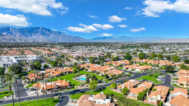 21 Ensenada Lane, Palm Desert, CA 92260