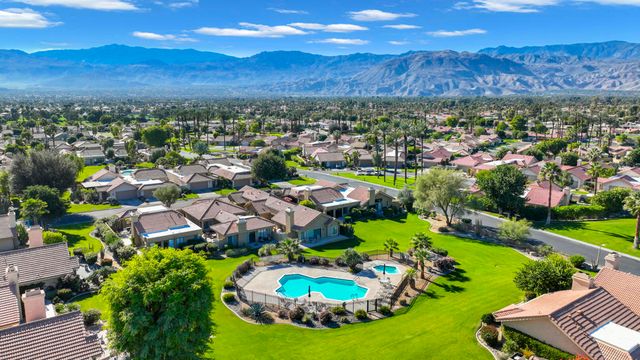 21 Ensenada Lane, Palm Desert, CA 92260
