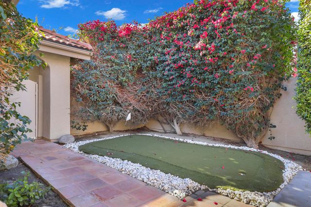 21 Ensenada Lane, Palm Desert, CA 92260