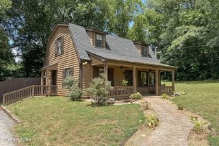 2928 Bluegrass Lane, Strawberry Plains, TN 37871
