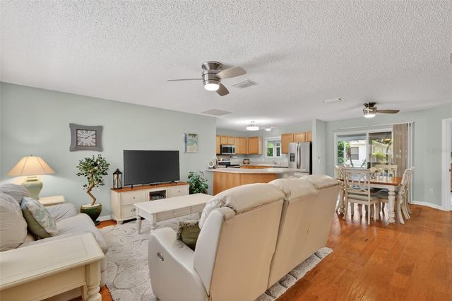 1060 GOLDEN GROVE DRIVE, The Villages, FL 32162