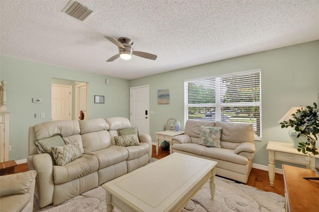 1060 GOLDEN GROVE DRIVE, The Villages, FL 32162