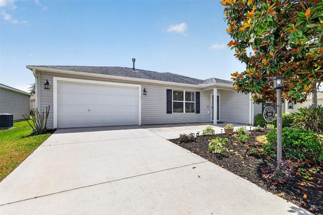 1060 GOLDEN GROVE DRIVE, The Villages, FL 32162