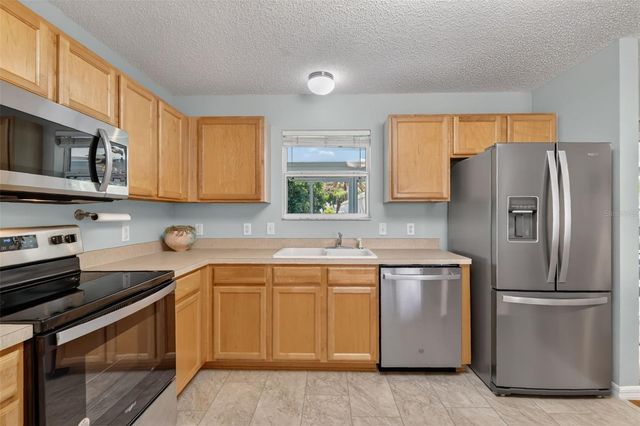 1060 GOLDEN GROVE DRIVE, The Villages, FL 32162