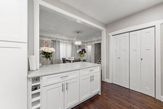 606 S 2nd Avenue, Maywood, IL 60153