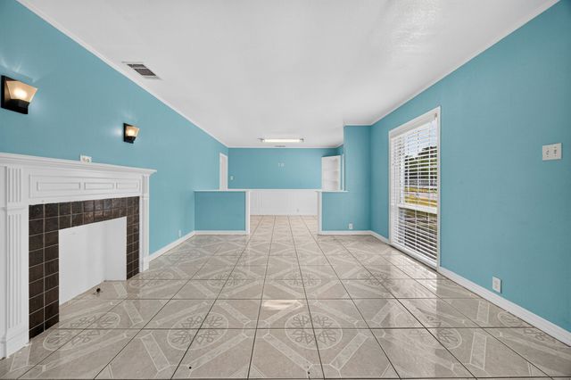 907 Buckalew Street, Dallas, TX 75208