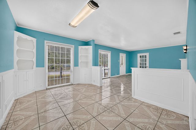 907 Buckalew Street, Dallas, TX 75208